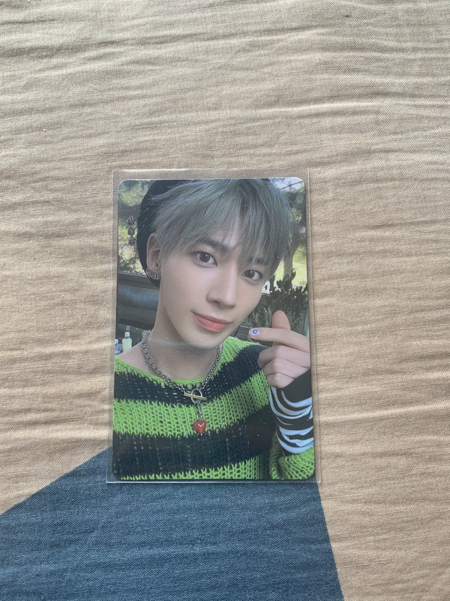 maeisinadilema's tweet photo. ☆.｡taehyun escape pc 
⁃wts lfb ph[#maesells]

❀ ₱300
❀ mop: gcash 
❀ mint condi 
❀ onhand 
❀ loc: mnl
❀ mod: ggx n lbc (area doesn’t do jnt)

reply mine/dm to claim

tags: taehyun fight photocard txt https://t.co/j5J4lLnjhE