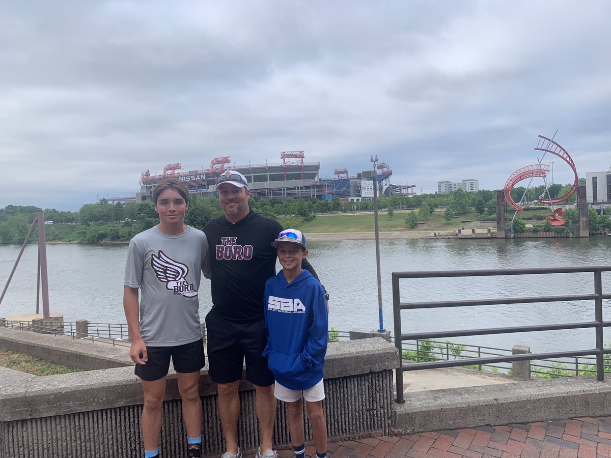 Coach_Fagan30's tweet photo. Stadium #9 on our trip is the @Titans Nissan stadium in downtown Nashville, TN on the banks of the Cumberland River! Even found a little @BoroTuffFB #WorkingForPeanuts🥜 reference in a restaurant on Broadway! https://t.co/rloXcvzRYt