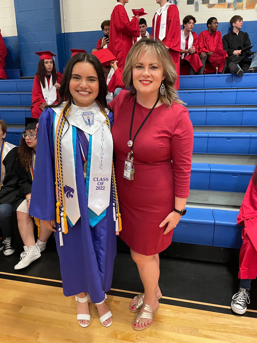 HumbleISD_AMS's tweet photo. ๐พ๐
AMS Annual Senior Walk!!!๐พ๐
๐๐งกClass of 2022 ๐๐งก #atascatigers #classof2022 #AMSSeniorWalk https://t.co/412q4jAY0M
