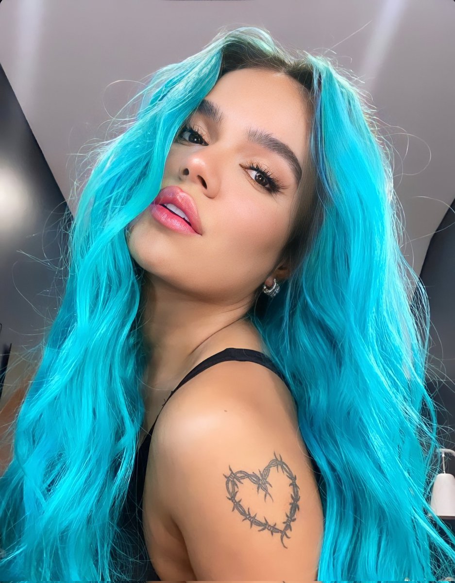 bichotanasty's tweet photo. La belleza de Karol G en su máximo esplendor. https://t.co/FZcQAxWVAC