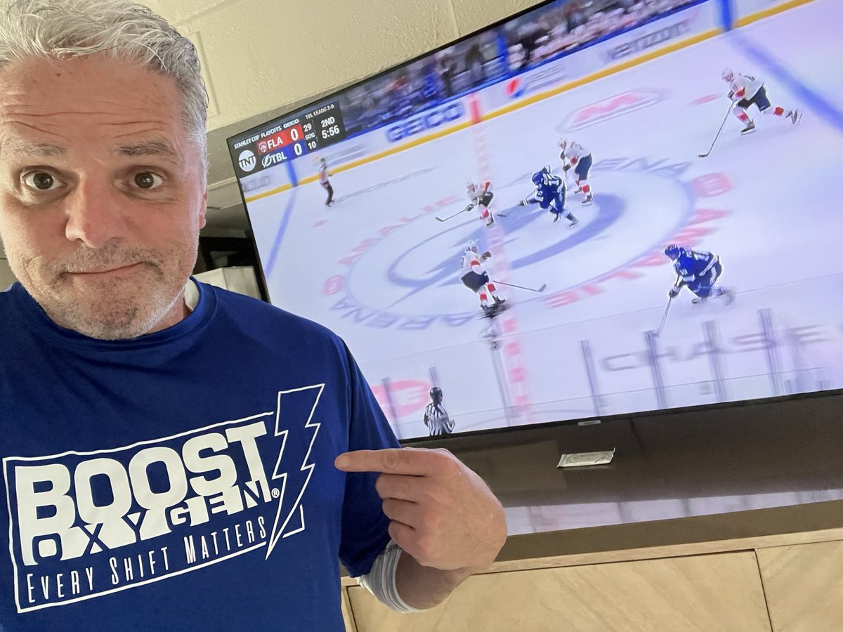 PinstripesMedia's tweet photo. When you’re a 2-time Stanley Cup Champion and going for a 3rd consecutive, you know
EVERY SHIFT MATTERS!

The Bolts blast up with @BoostO2 
🏒🥅🚨⚡️🏆🏆⏳🏆

#sportsoxygen #boostoxygen #purehockey #hockeymonkey  #everyshiftmatters https://t.co/uUrzr48ISF