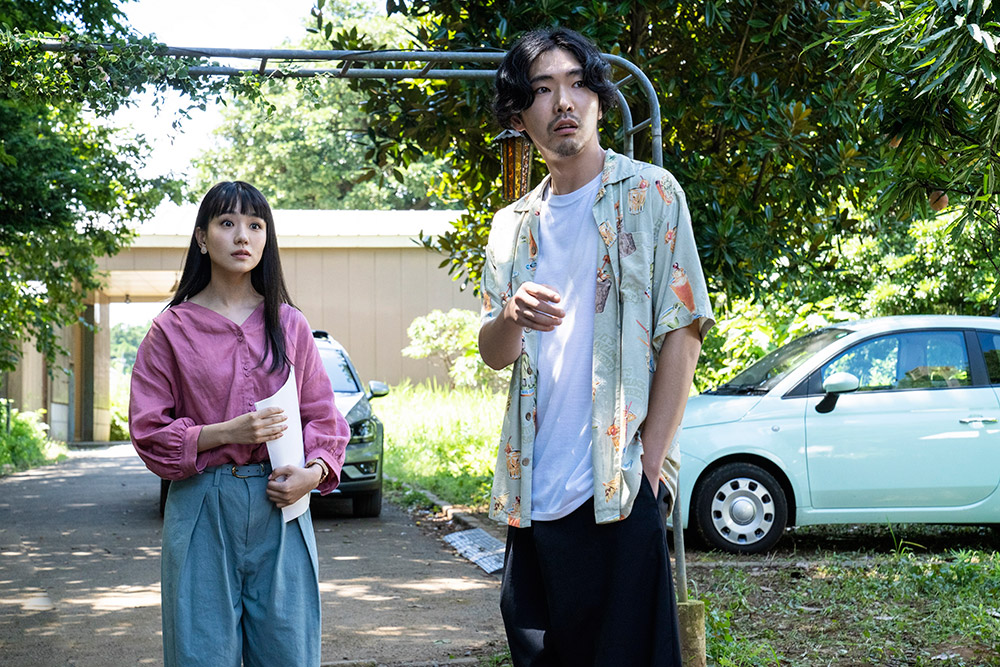 #쿠로키하루 💔 #에모토타스쿠 #로맨스 #심리전 #연재 시작! <선생님, 내 옆에 앉아줄래요?> 보도스틸 6종 공개! #선생님내옆에앉아줄래요 #6월2일대개...