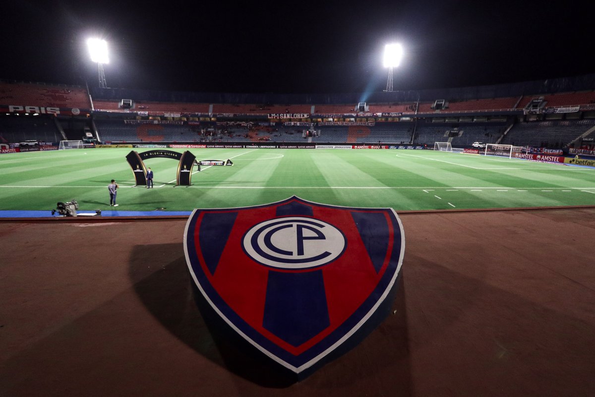 Libertadores's tweet photo. 🏟️🇵🇾 ¡El Estadio General Pablo Rojas está de aniversario! 🥳

🔴🔵 Hoy se cumplen 52 años de la inauguración de La Nueva Olla, la renovada casa de @CCP1912oficial en la CONMEBOL #Libertadores 🏆

#GloriaEterna https://t.co/gXDEOH57cZ