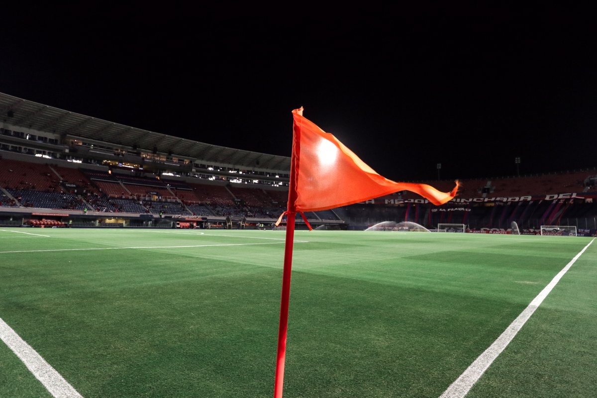 Libertadores's tweet photo. 🏟️🇵🇾 ¡El Estadio General Pablo Rojas está de aniversario! 🥳

🔴🔵 Hoy se cumplen 52 años de la inauguración de La Nueva Olla, la renovada casa de @CCP1912oficial en la CONMEBOL #Libertadores 🏆

#GloriaEterna https://t.co/gXDEOH57cZ