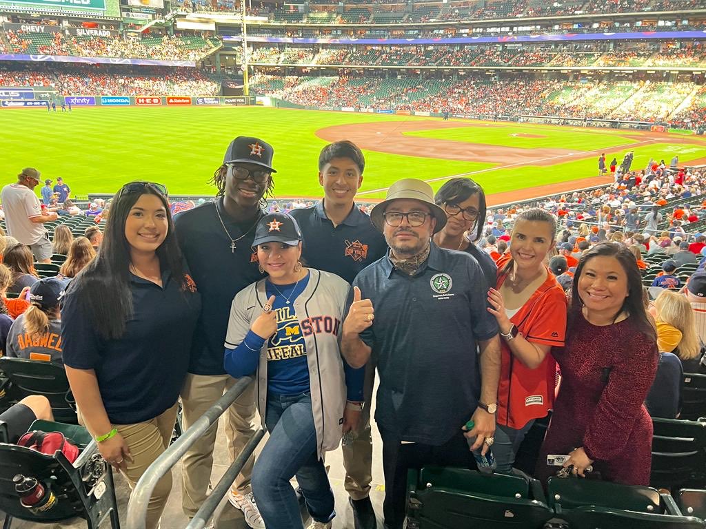 Congratulations to my Astros Scholarship winners!  Well deserved!  ⁦<a href="/Milby_HS/">Charles Milby High School</a>⁩ ⁦<a href="/milbylibrary/">Milby HS Library ♥️📚📖 📝🌱🌎🌳✌️🦋♻️🐱🐶</a>⁩ ⁦<a href="/MilbyCCC/">Milby HS College Center</a>⁩ ⁦<a href="/LaRaza971/">CISH/WOW/La Raza @ Milby HS</a>⁩ ⁦<a href="/MilbyBaseball/">MilbyBaseball</a>⁩ ⁦<a href="/MilbyCo2022/">Milby Class of 2022</a>⁩