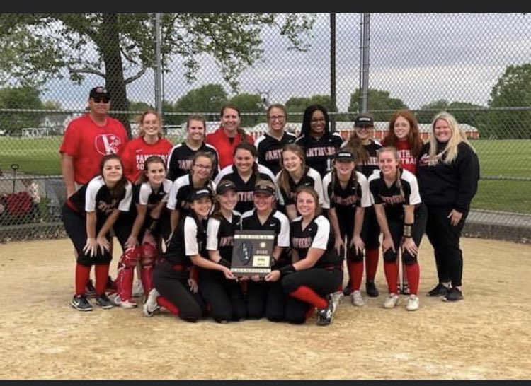 coondog18's tweet photo. Super Proud Principal!! #regionalchamps #IHSA #EPpanthers https://t.co/667ma2fvPN