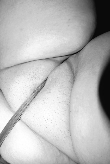 Put your head between my legs and see how many licks it takes to make me squirt!!!😈💦😜 #Lucyskybbw #bbwfreak https://t<a href="/tag/bbwfreak"class="tags"><span>#bbwfreak</span></a><a href="/tag/lucyskybbw"class="tags"><span>#lucyskybbw</span></a>