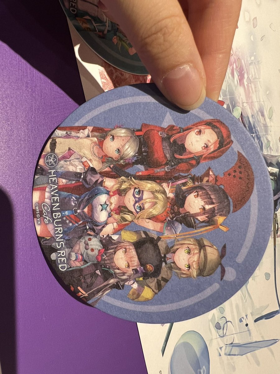 Koma_Ra_'s tweet photo. ヘブバンカフェ(池袋)

都内手渡し可 

譲→ランチョンマット月歌
紙コースター→ 31E 31X

求→ ランチョンマット 31C 
         紙コースター 31C https://t.co/qGWcJkCd7X