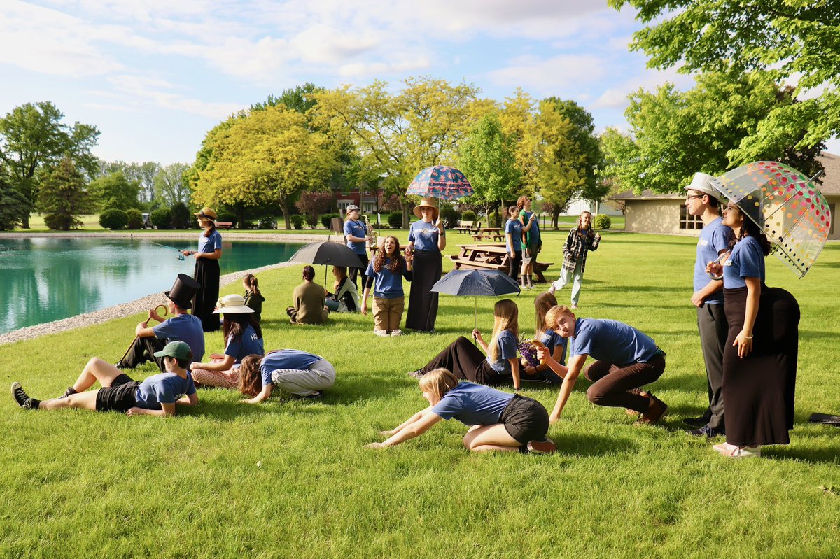 Our 2022 team photo: “Monday Study Sesh on the Island of La Grande Jatte”
Hats off to Seurat.