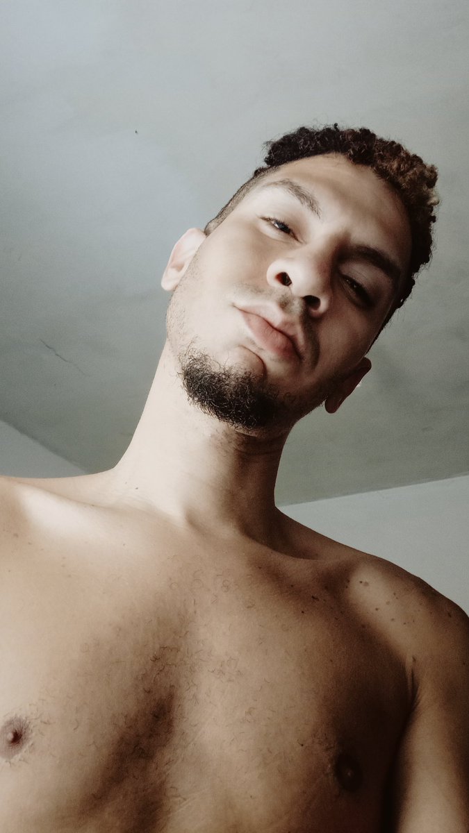 Ramartico's tweet photo. Hola que tal?

#SiguemeYTeSigo 💖 https://t.co/6LkCGQ9478