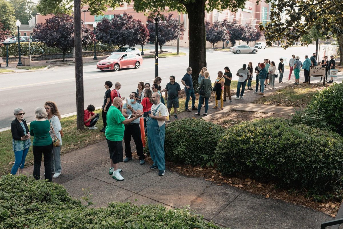 cinecasual's tweet photo. La Ciudad Reina entendió la tarea. ¡Gracias, Charlotte! Nos vemos el 4 de junio en Camp North End.

The Queen City understood the assignment. 🙌 Thank you, Charlotte! See you on June 4 at Camp North End. 

https://t.co/4PN6ZxvmpQ https://t.co/KqG1TRbVOL