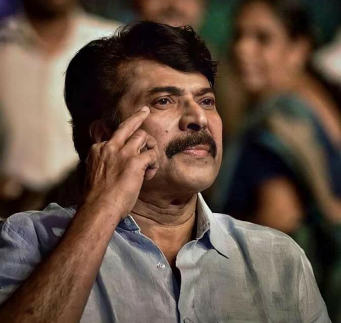 h264abhi's tweet photo. ```കേരളത്തിലെ റിലീസ് സെൻസറുകളിൽ ഏറ്റവും കൂടുതൽ 100 ദിവസം പൂർത്തിയാക്കിയ ചിത്രങ്ങൾ ഉള്ളതും,  നായകനായി അമ്പതിന് മുകളിൽ ചിത്രങ്ങൾ 100 ദിവസം പൂർത്തിയാക്കുകയും ചെയ്ത ഒരേയൊരു മലയാള താരം. ഈ റെക്കോർഡ് ഇനി തകർക്കപ്പെടുക അസാധ്യം.```
@mammukka https://t.co/e68fcfYH05