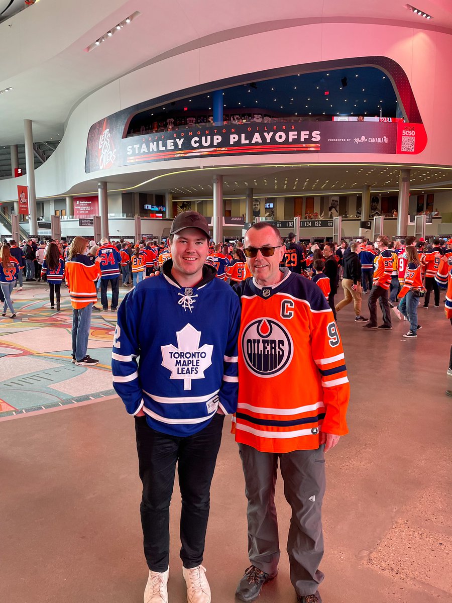 Had to wear my Leafs jersey to the Flames vs Oilers game so they could finally see the second round #nextyearistheyear