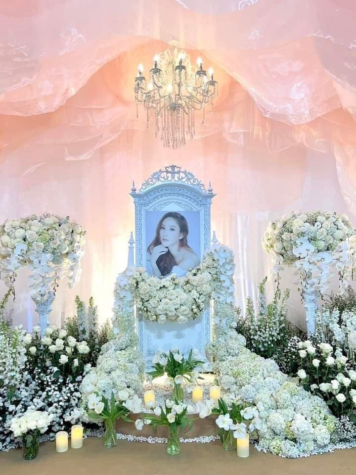 rak_thiy's tweet photo. #แตงโมต้องได้รับความยุติธรรม ไม่ต้องเหนื่อย ไม่ต้องเจ็บอีกต่อไปแล้ว.. เดินทางปลอดภัยนะ🖤🖤

แด่ ภัทรธิดา https://t.co/RHVpmsARx0