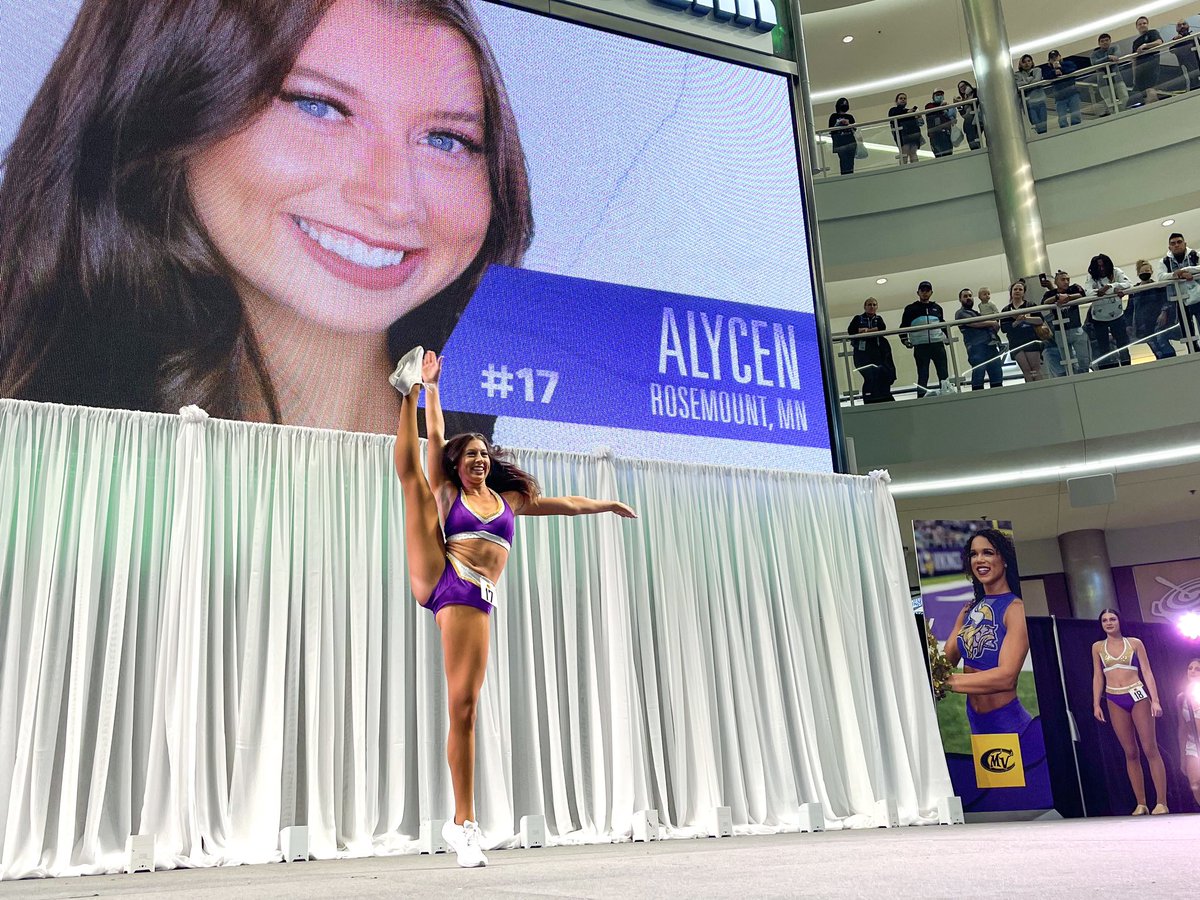 mallofamerica's tweet image. Now it’s time to meet some of the hopefuls auditioning for the 2022 @Vikings Cheerleading squad… 🙌 #MVCAuditions #MVC2022