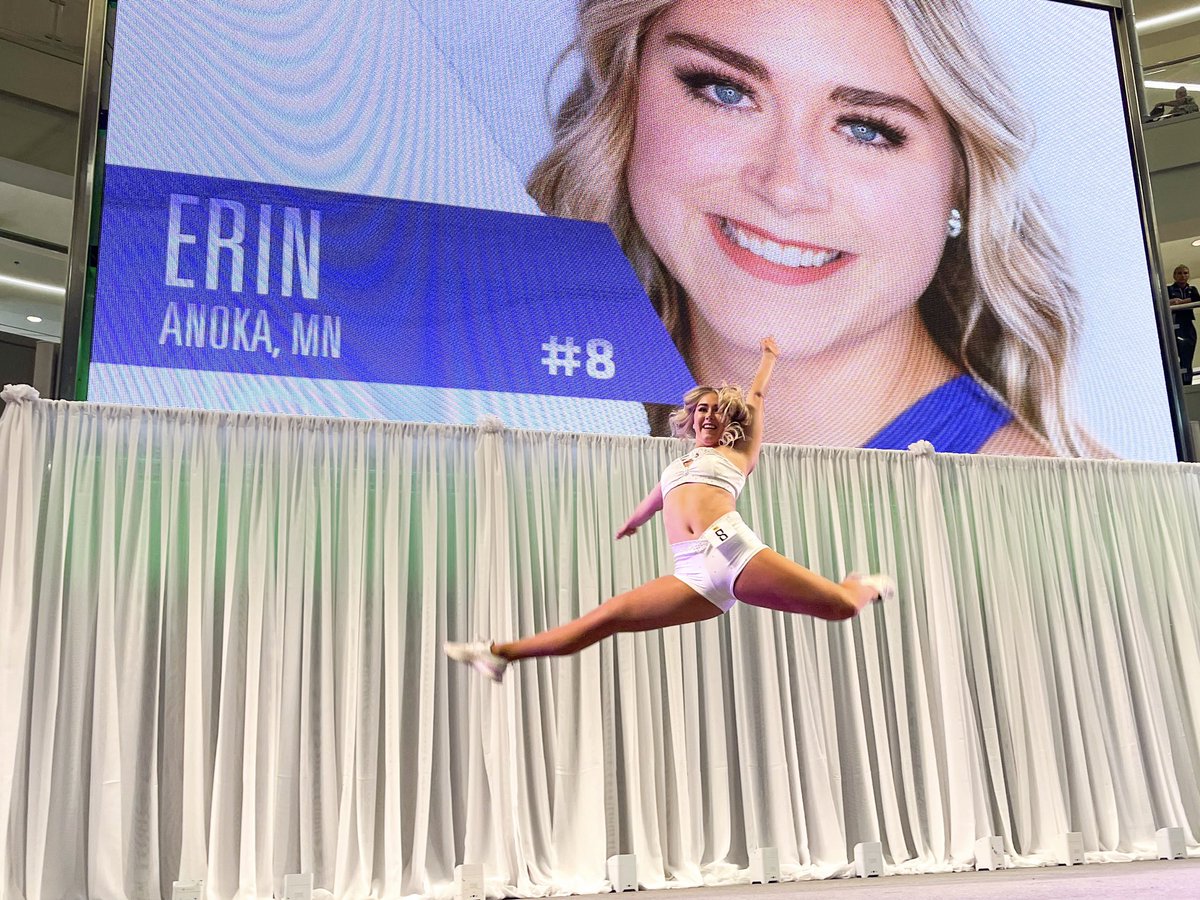 mallofamerica's tweet image. Now it’s time to meet some of the hopefuls auditioning for the 2022 @Vikings Cheerleading squad… 🙌 #MVCAuditions #MVC2022