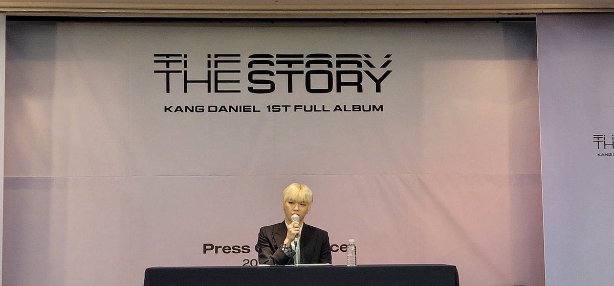 kvibe_yonhap's tweet photo. Can you feel the heat of the press in singer #KangDaniel’s media conference?! 🥹🔥❤️

#KANGDANlEL is answering questions regarding his new 1st full album #TheStory which will drop later today‼️✨

#KANGDANIEL_TheStory #강다니엘
#강다니엘_3000만큼_사랑해 https://t.co/nx1Licsyds