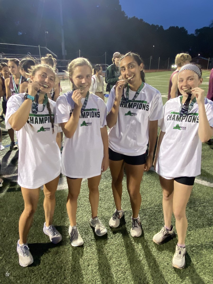 Wheatley Track (@wheatleytrack) on Twitter photo Update 4! Juliana Mendes, Caitlin O’Keefe, Emmie Keys & Julia Schriefer combine to take home the title in the 4x800m relay running a season best 10:01.89!
<a href="/WheatleySports/">Wildcat Athletics</a> Update 4! Juliana Mendes, Caitlin O’Keefe, Emmie Keys & Julia Schriefer combine to take home the title in the 4x800m relay running a season best 10:01.89!
<a href="/WheatleySports/">Wildcat Athletics</a>
