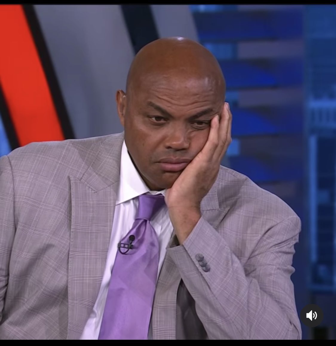 These games are boring! 2 nights in a row. It’s time for my favorite pic..