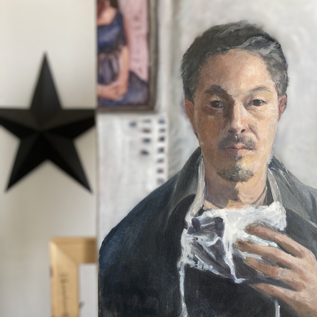 Decided to rework this #selfportrait in #oil. The original was painted in 2020—I am repainting this with newly acquired painting techniques.
