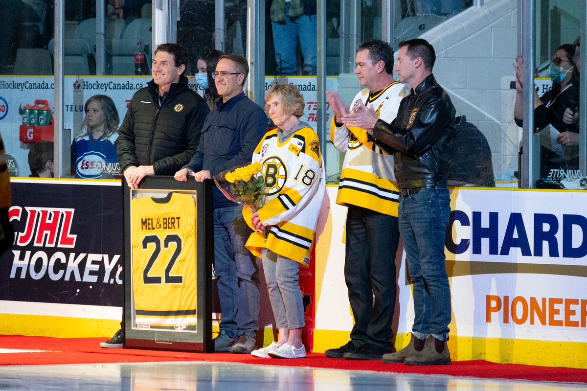 estevanbruins's tweet photo. Tonight we honoured one of Estevan‘s longest standing billet moms, Melodye Pierson. Melodye and her late husband, Bert, opened their doors to Bruins players for the first time in 1979 and since then, it hasn’t been unusual for 2 to 4 Bruins (1/3) https://t.co/Tn1FkfIPmw