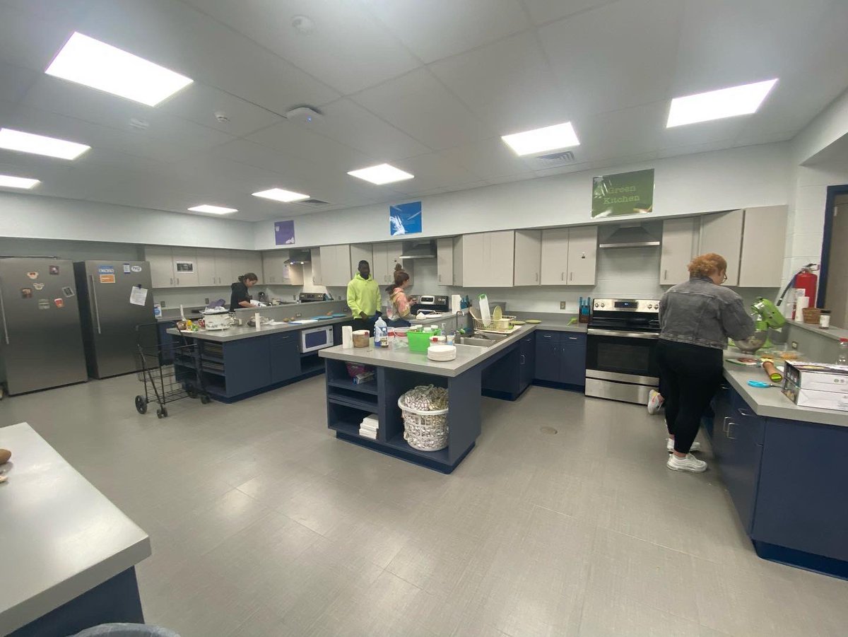 Mrs. Witman tweet media