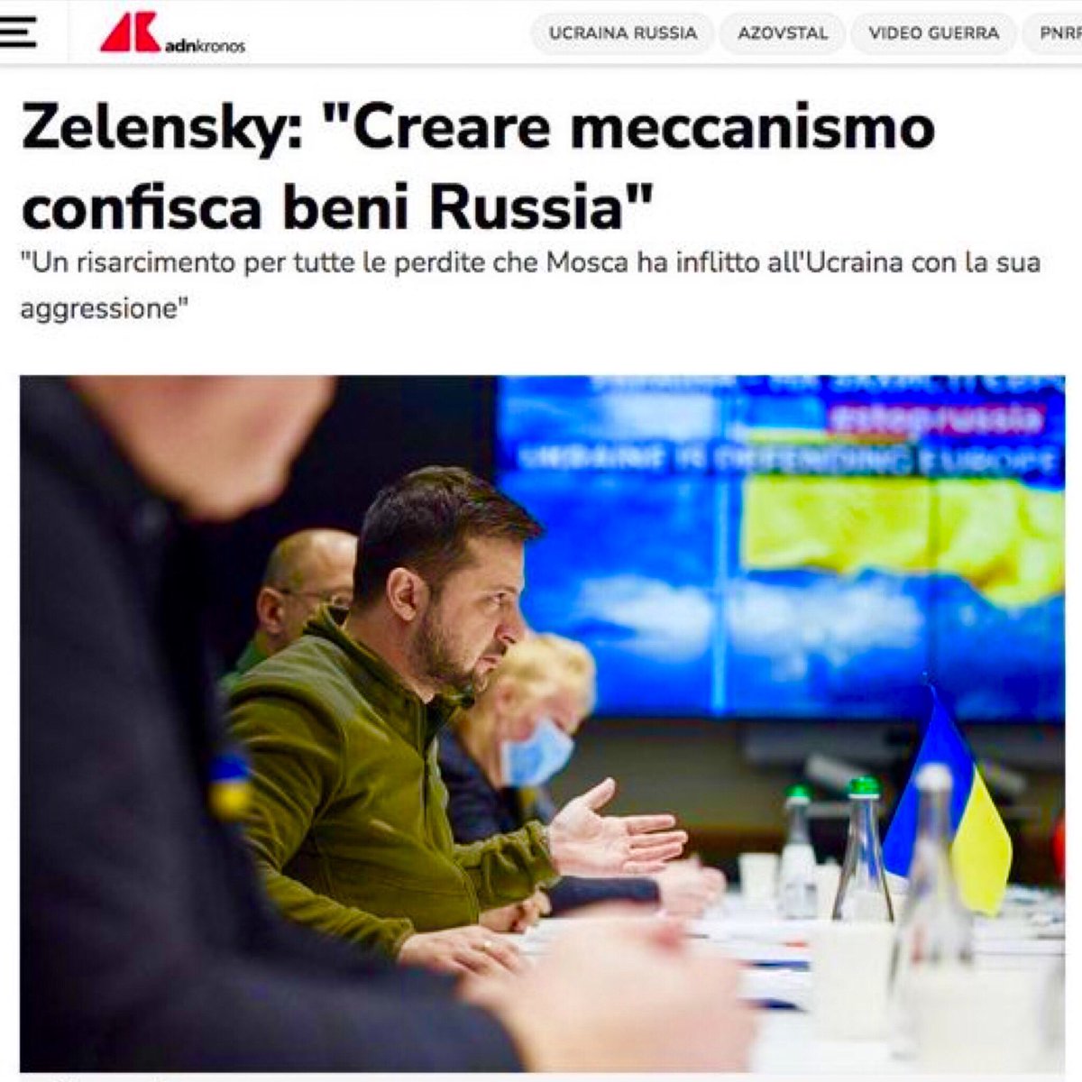 il drogatello ha giá abbondantemente superato la soglia del patetico ... ora sta rasentando il ridicolo e fa quasi pena conoscendo la sorte che lo aspetta ! 🤷🏻‍♂️ POVERO COGLIONE