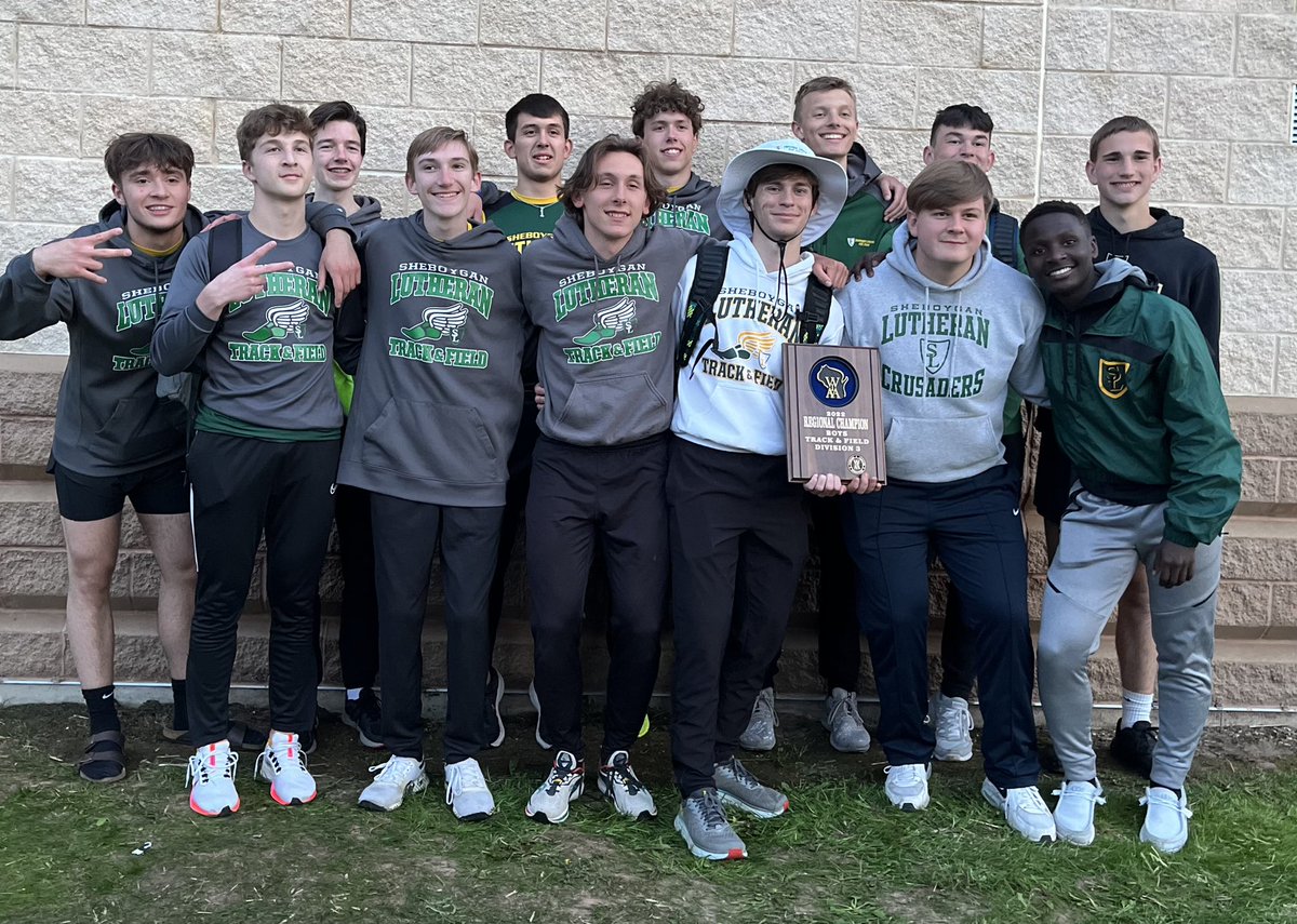 KelliGrasse's tweet photo. Track Regional Champs! https://t.co/yFBkY8mFPa