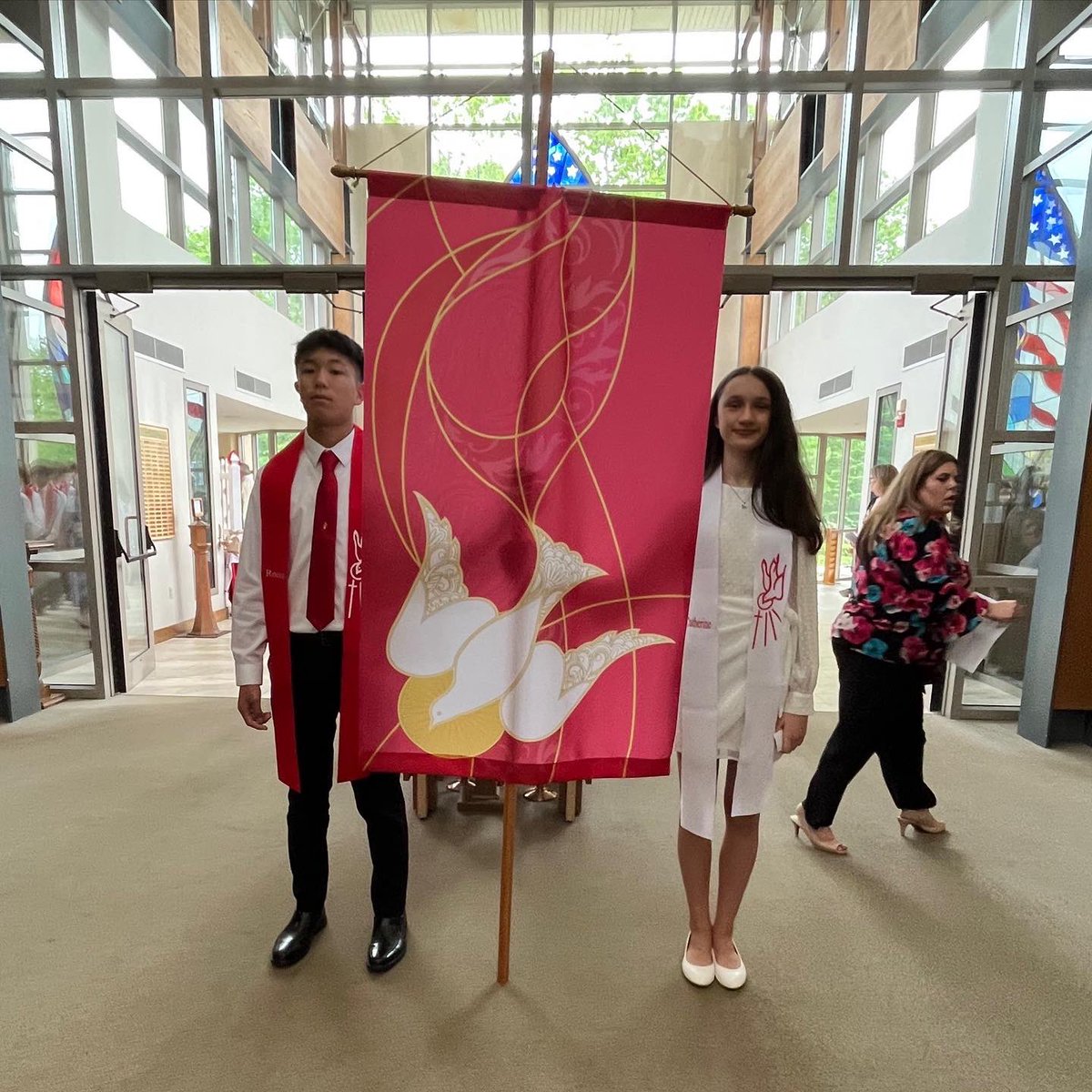 olvpoconos's tweet photo. Congratulations to OLV’s Confirmation class! May the Holy Spirit guide them on their spiritual journey. #Catholic #Confirmation #parishlife https://t.co/XPt46KvHCY