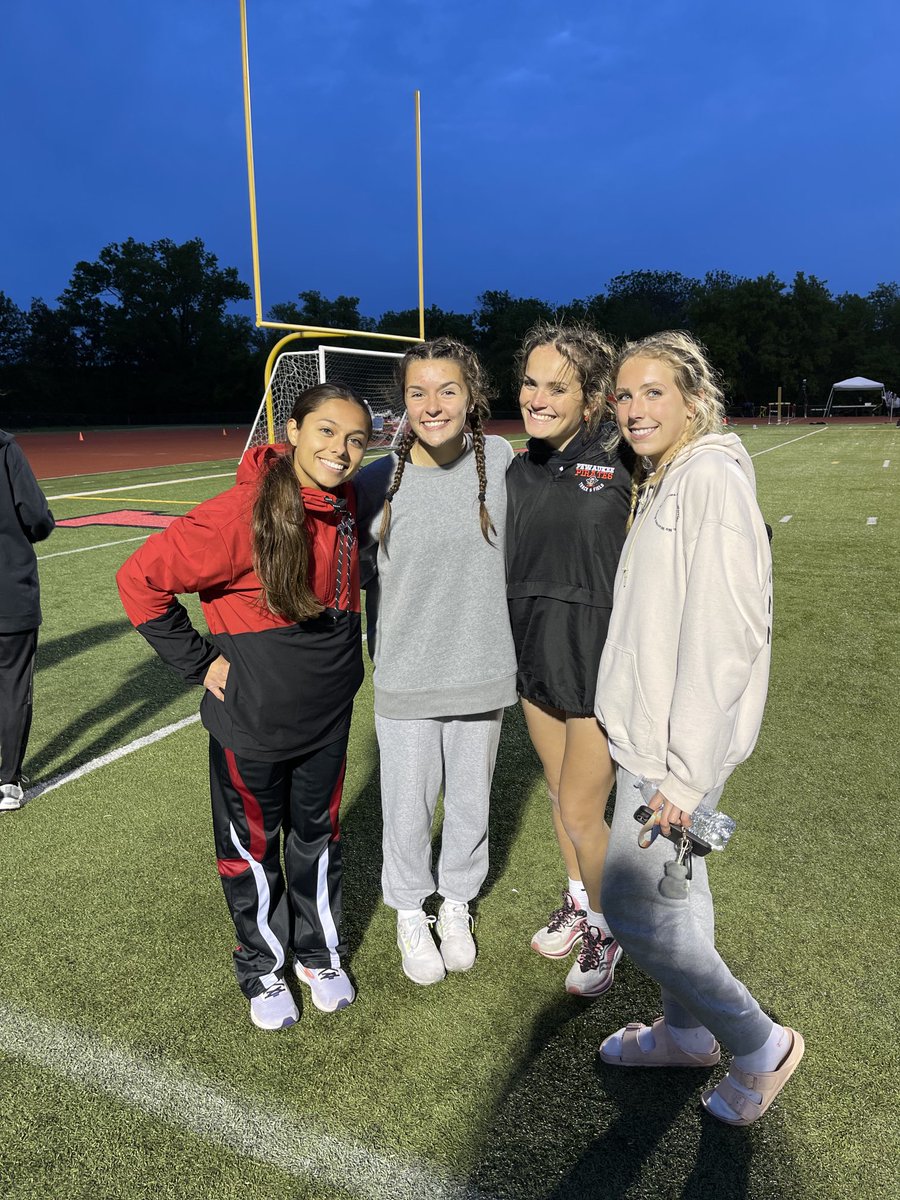 Congrats to ALL FOUR girls relays on qualifying for sectionals Thursday! 4x8 and 4x2 CHAMPS!! ⁦<a href="/MisteleLauren/">lauren mistele</a>⁩ ⁦<a href="/AvaWesterman/">ava westerman</a>⁩ ⁦<a href="/CadenceSjoberg/">Cadence Sjoberg</a>⁩ ⁦<a href="/AvaKienbaum/">Ava Kienbaum</a>⁩
