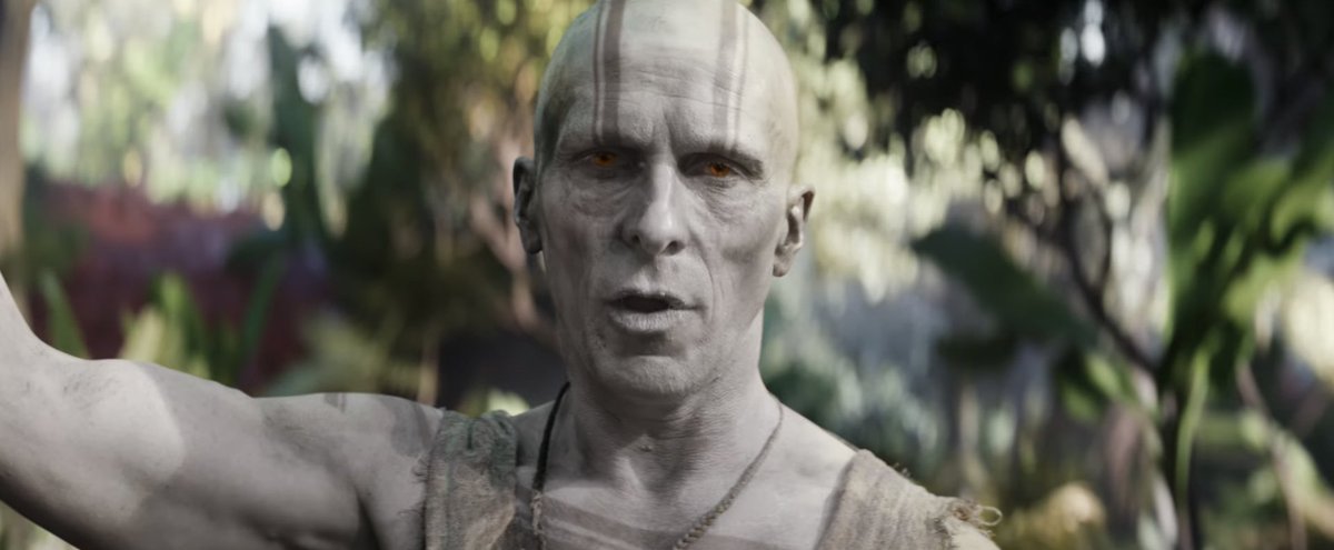 Geeks01's tweet photo. ¡PRIMERAS IMÁGENES DE CHRISTIAN BALE COMO GORR EL CANICERO DE DIOSES! #ThorLoveAndThunder https://t.co/gERm4EwCAK