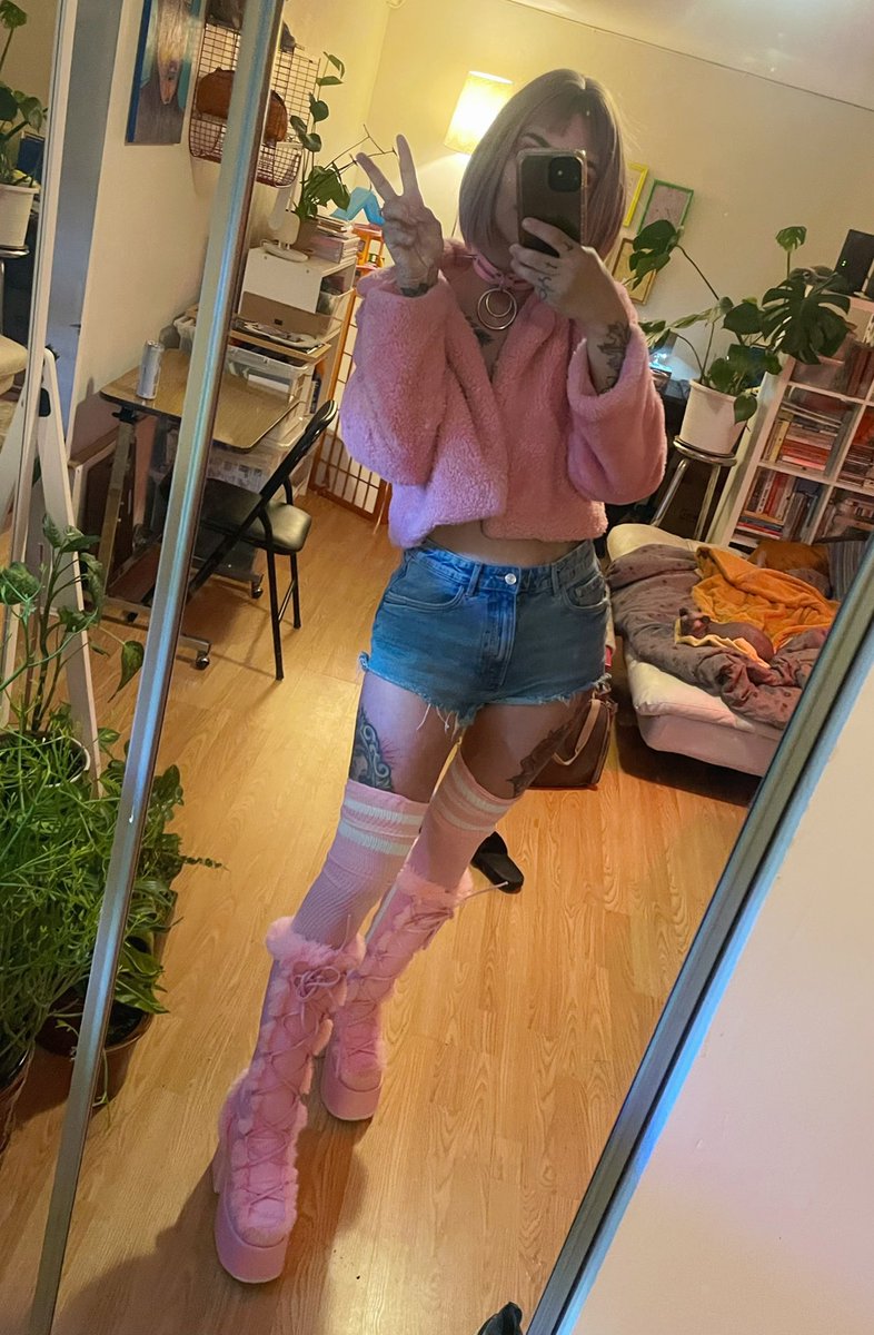 mishathebrat's tweet photo. Looked cute at #babesonbabes last night before I lost my keys, cash, and wig ππ #fortunesoundclub #yvr #Vancouver #wlw #queer #wreck https://t.co/UaCBJLZFjF