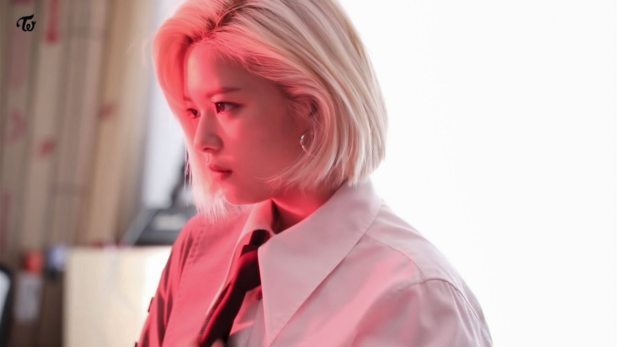 ygo_ojy's tweet photo. @ohyomina jeong biased! any album will do! 👉👈 https://t.co/2NxOptsaKT