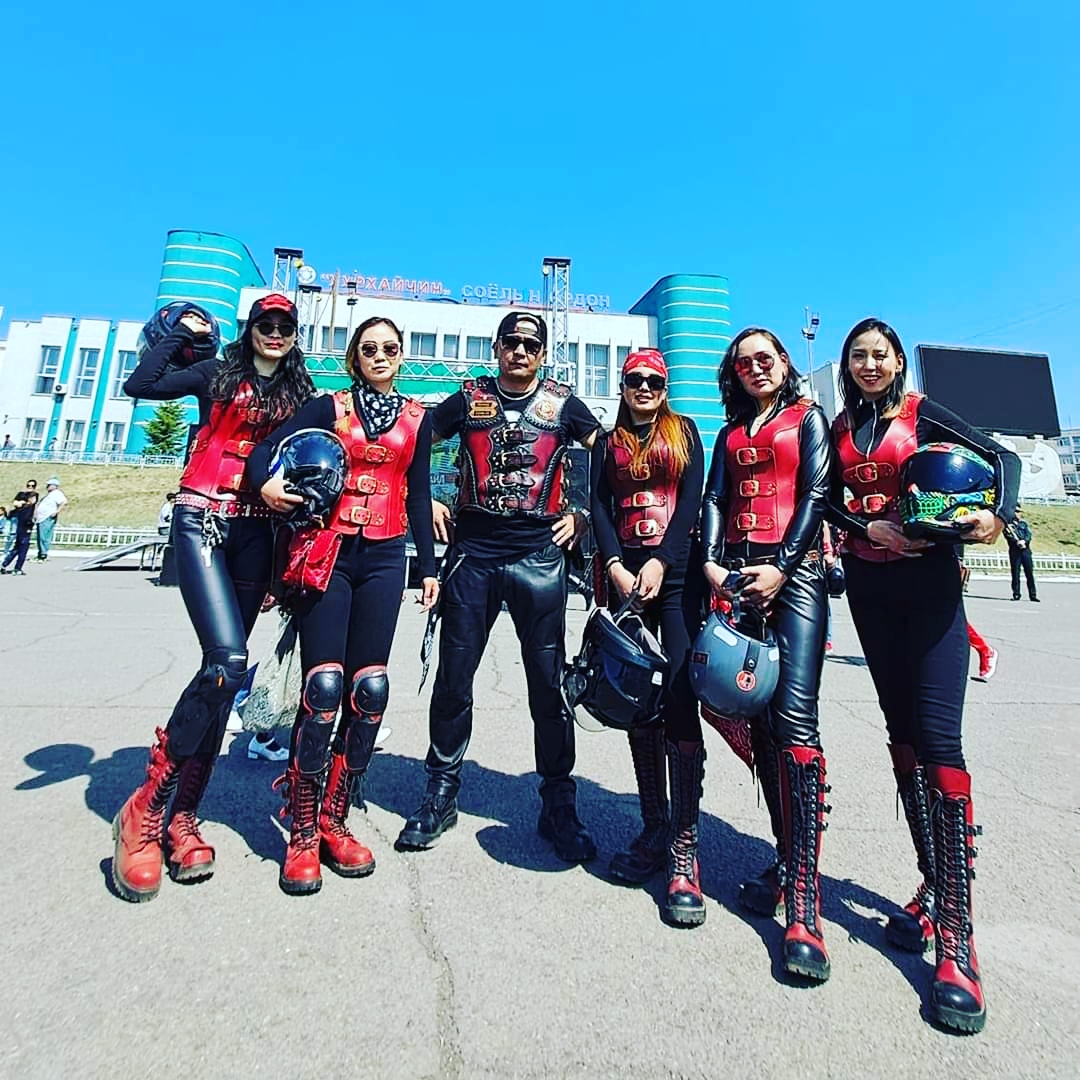 Эрдэнэт Омогшил мото клубын 10 жилийн ойн арга хэмжээ сайхан өолж өндөрллөө...