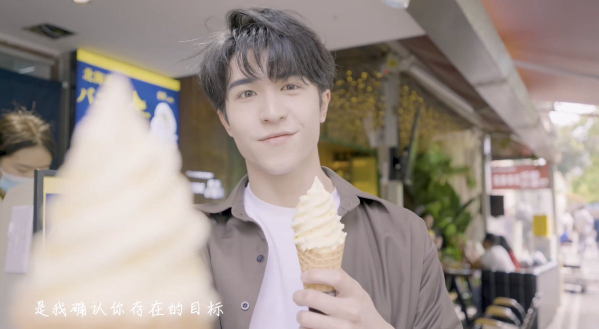 MellowPOP_TH's tweet image. ขึ้นเทรนแต่เช้า ‘แพทริค INTO1’ ปล่อยผลงาน Cover เพลง《遇到》ประกอบซีรีส์ชื่อดัง ‘แกล้งจุ๊บให้รู้ว่ารัก’ ไม่ใช่แค่ได้ฟังเสียงเพราะๆ ของแพทริคเท่านั้น เพราะแพทริคมาในลุคแฟนหนุ่มพาไปเดต ละมุนมากๆ

📍video.weibo.com/show?fid=1034:…

YUDAO BY PATRICK
#Cover遇到_PaiPai 
#แพทริค @patrick_pppat