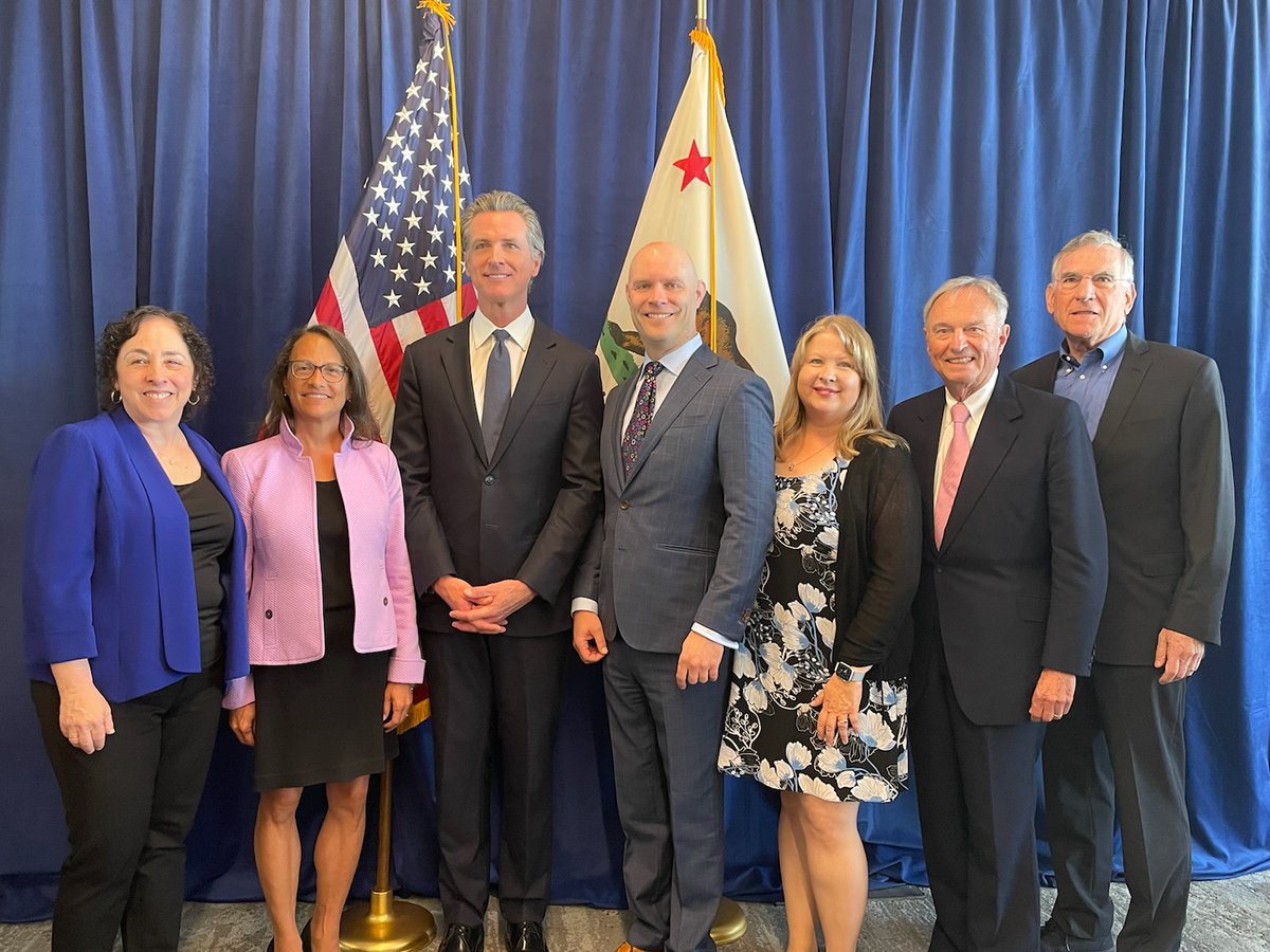 CalHospitals's tweet photo. Big win for CA patients today, Gov. Newsom signed #AB35 to modernize CAβs Medical Injury Compensation Act of 1975, aka #MICRA. It's a structure to fairly compensate patients who have been injured during medical care & helps protect access to care for all. https://t.co/oXGM92HpXT https://t.co/DAp4PbuDUN