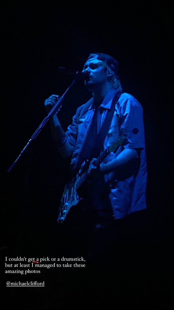 Hoodprincessx's tweet photo. i took some pics of you guys there in #TakeMyHandGuadalajara hope that u like ‘em 💘 disfrútenlas! x @5SOS #5SOSMexico #5sos https://t.co/FA4sJRz2mZ
