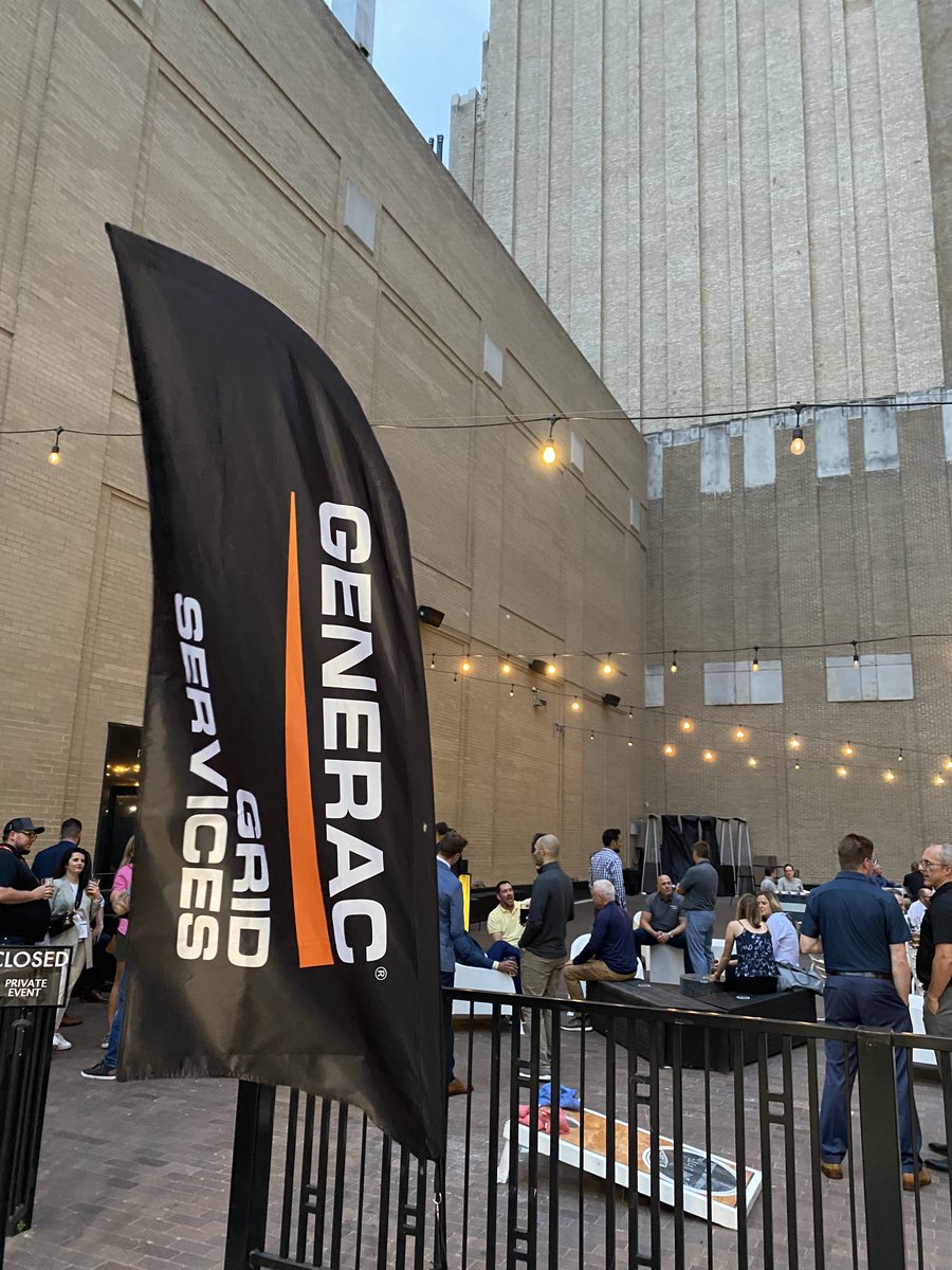 GeneracGS's tweet photo. That’s a wrap @DISTRIBUTECH Day 1! Thanks for a great day & see you tomorrow in booth #3233. #DISTRIBUTECH22 #Distributech2022 @Generac https://t.co/bmXW9JWIyq