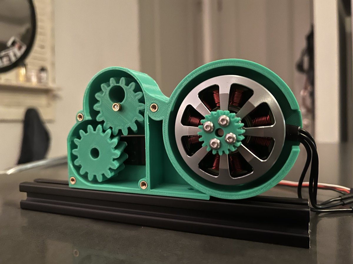Brandonemrich's tweet photo. A little #diy project I’m building… #cylcorotor #cyclogyro #3Dprinting #fusion360 https://t.co/hTFrkDSt4n