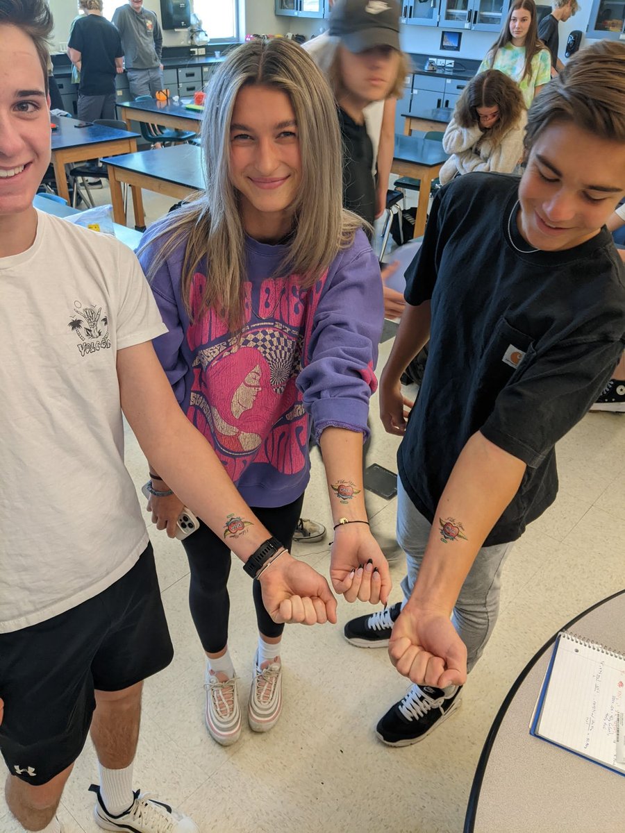 dannahowerfrhs's tweet photo. STEM students enjoyed some swag from @BioRadEducation during the GMO lab.  Thanks Biorad! https://t.co/E7jqjHQZVR