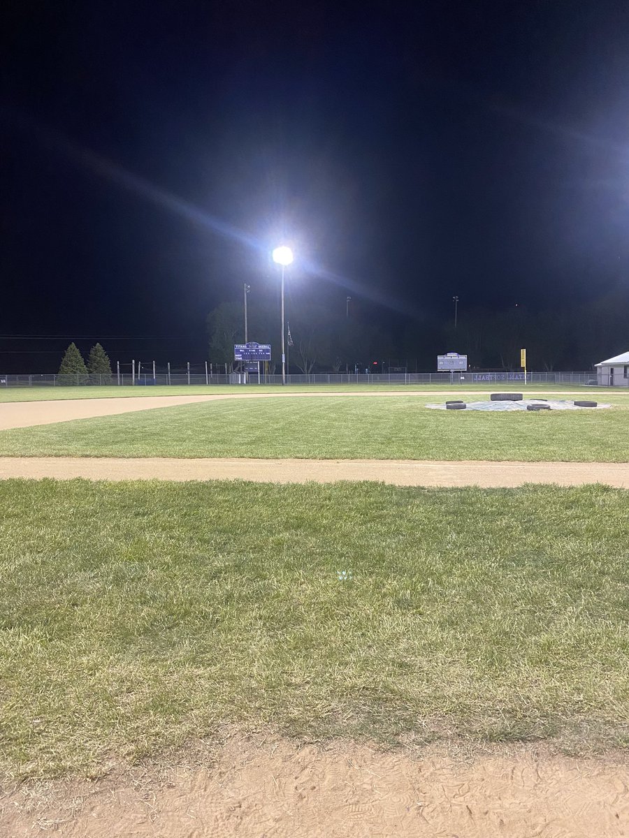 First game and win as a high school head coach and it was a walk-off. Words can’t describe my emotions. So proud of the boys tonight! <a href="/scc_titans/">SCC Titans</a> <a href="/trevorsimmons31/">trevorsimmons3</a>