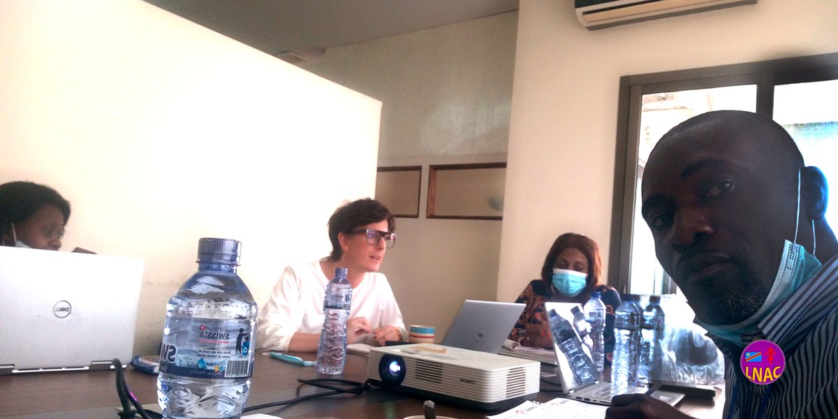 lnac_rdc's tweet photo. Séance de travail de Vendredi 20 mai 9h00’ avec Myrian et l’équipe #STOPTB chez #Cordaid sur la prochaine enquête #StigmaTB qui sera menée dans 5 DPS avec le #PNLT, l’activité sera portée par les OSC TB avec l’appui technique et financier #STOPTBPartnership et #FM. https://t.co/AxACEgBmzR