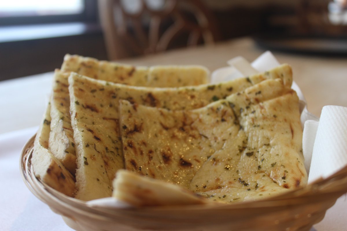 Can we tempt you with a side of Truffle flavoured Naan with your main course today?

#lyddington #uppingham #rutland #rutlandwater #stamford #kettering #corby #oakham #lincolnshire #northamptonshire #leicestershire #midlands #marquessofexeter