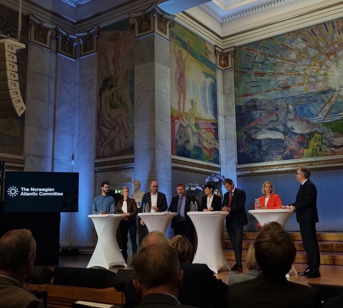 #Leangkollen avsluttes med politisk debatt mellom stortingsrepresentantene. <a href="/Atlantkomite/">Den norske Atlanterhavskomité</a>