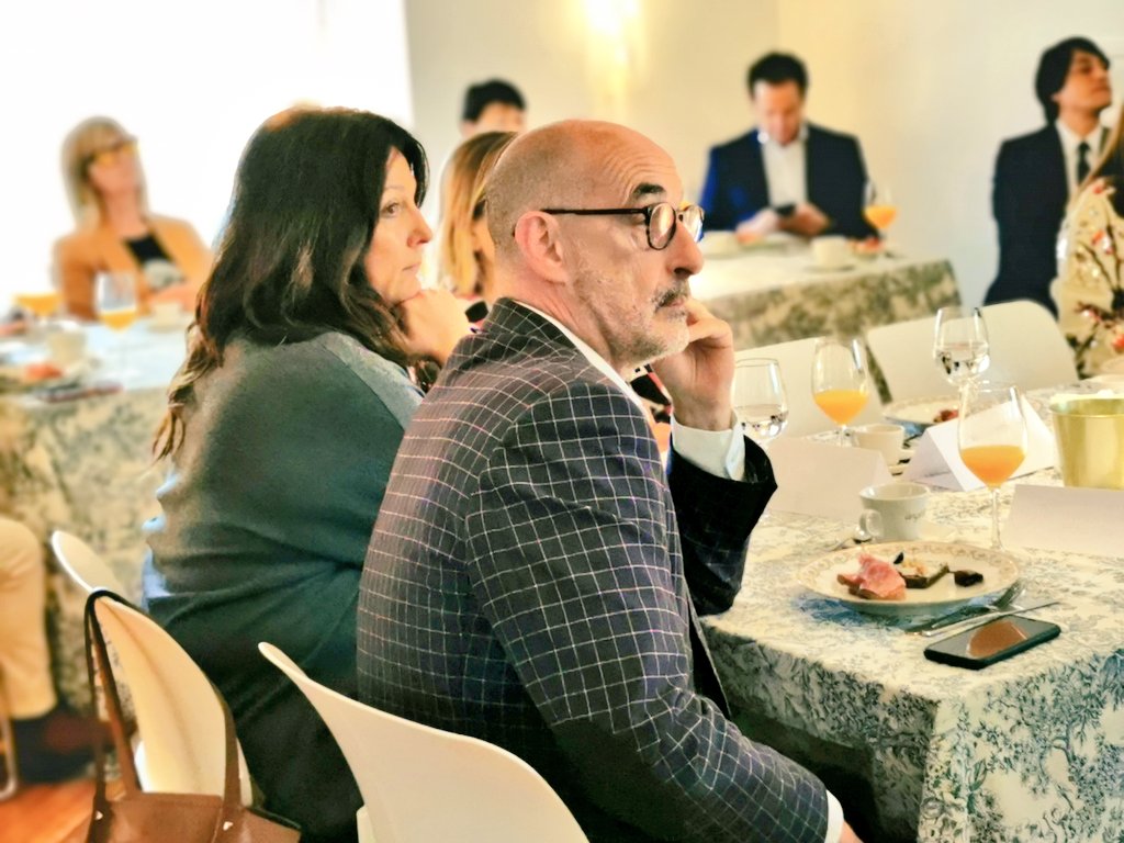 CsCantabria's tweet photo. 📸 Nuestro portavoz @Felisuco_ asiste esta mañana al desayuno empresarial 'Retos de superación' que @autonomosata y @ADMECantabria han organizado en el Restaurante De Luz de Santander.
#ActualidadCs https://t.co/hLONh4rdFp