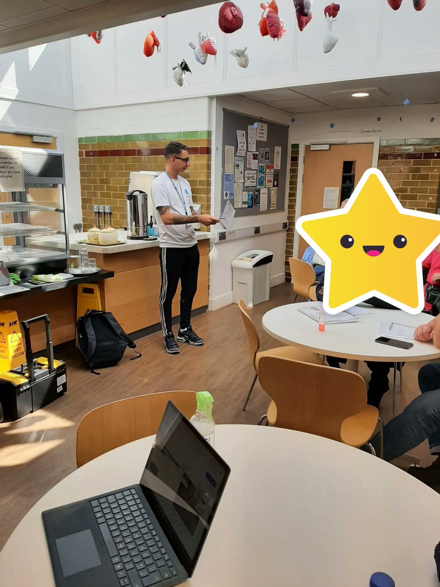 Here we are this morning at Tea and T'internet looking at QR codes, Apple and Samsung and basic tablet use! #SmashingIt #1in5 @Stirchleybaths <a href="/SellyOakNNS/">Selly Oak Constituency N’hood Network Scheme (NNS)</a> #WorkingTogether