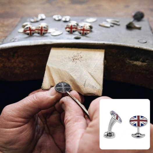 These hand enamelled Union Jack cufflinks are the perfect accessory for celebrating the Queens 70th Jubilee~£192.00

#UnionJack #bedford #lovebedford #jubilee #jubileeweekend #queen #platinumjubilee #celebration #cufflinks #gents #mens #bankholiday #platinum #british