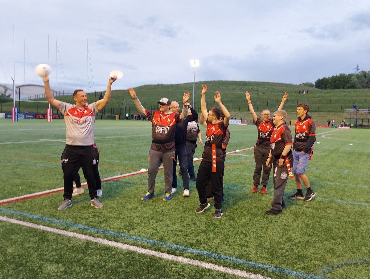 Eagles_Found's tweet photo. An awesome night last night for the @SheffieldEagles return to the city. A great win and an opportunity to introduce our women's, wheelchair and LDRL sides 🦅 a big thank you to @HawksARLFC @DodworthMiners @forgersrlfc for showcasing some fantastic rugby! #thefuturesbright https://t.co/OZyg5Nkozm