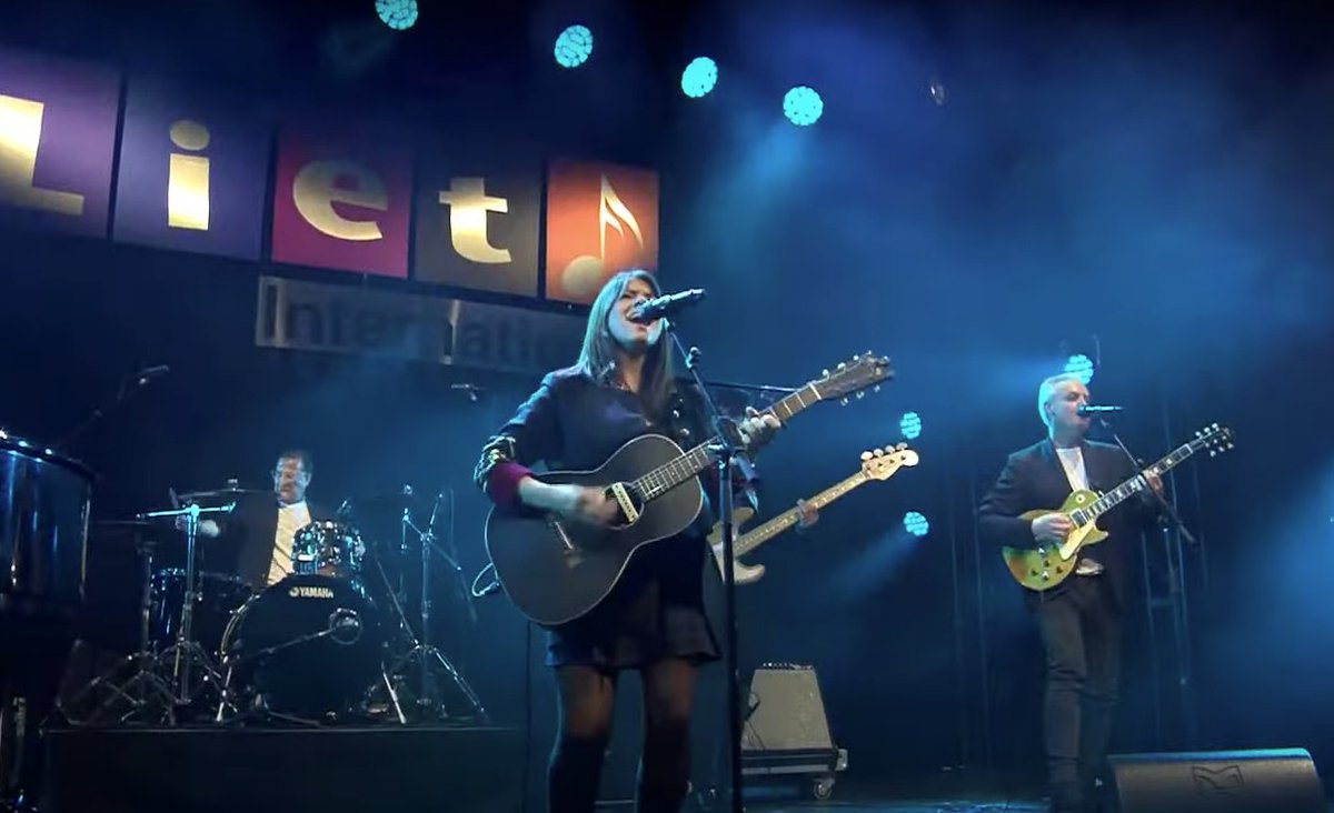 🥈 Moitos parabéns, <a href="/RubirosaMusic/">Carolina Rubirosa</a>!

A grovense acadou a medalla de prata e 118 puntos no #LietInternational

➡️ Coñece os detalles da súa experiencia e o que está por vir

🇪🇸 Posible participación no #BenidormFest

enfoques.gal/cultura/caroli…