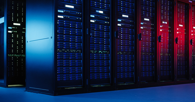 m3centurion's tweet photo. Did you hear? Through a partnership with Kyndryl, Vodafone is uniting the best in cloud &amp; connectivity to help businesses in their digital transformation. See more below. #Kyndryl #Cloud https://t.co/uDVSjlebL0 https://t.co/lAk2PV9pX5